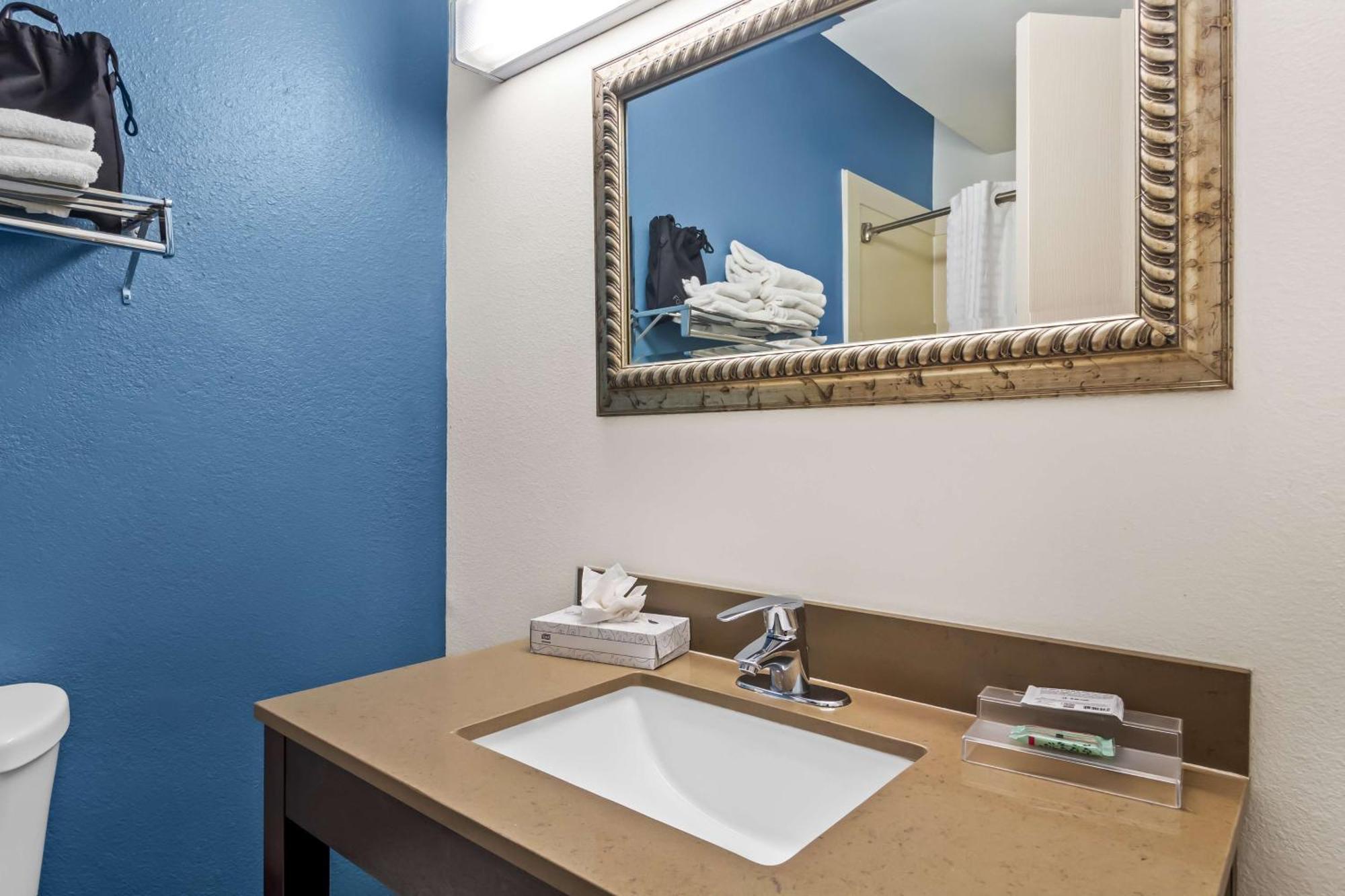Sonesta Essential Iah Airport Jfk Boulevard - Newly Renovated Houston Dış mekan fotoğraf